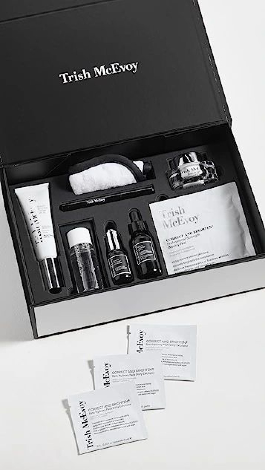 * Trish Mcevoy Skincare Set No Color Skincare